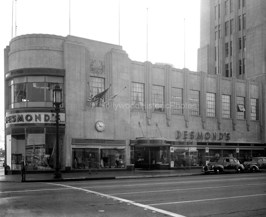 Desmonds Bldg. 1946.jpg